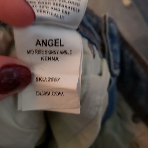 DL1961 Angel Denim Jeans - Picture 8 of 9
